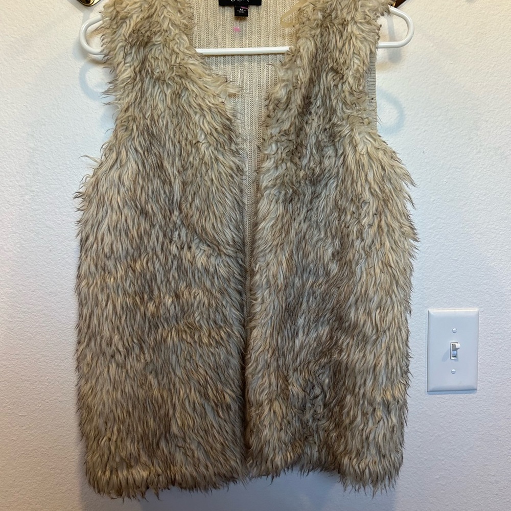 BCX Beige Knit Vest